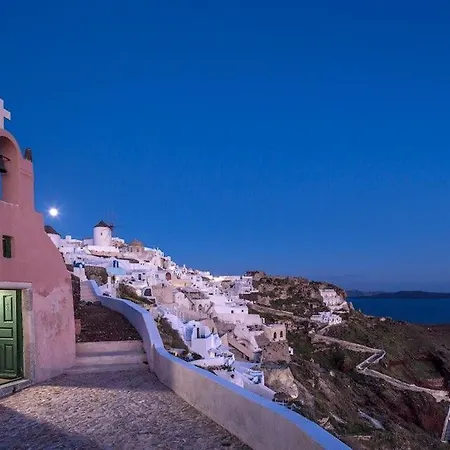 Luxury Santorini Sunset Chaser Outdoor Hot Tub Sea Sunset View 3 Bdr Oia